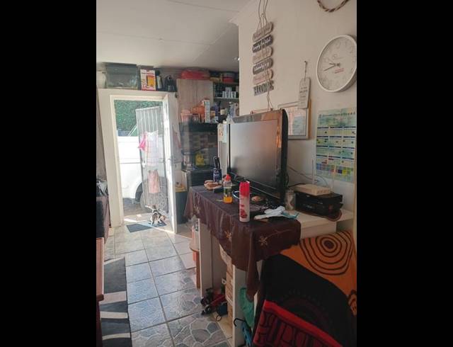 2 BEDROOM HOUSE FOR SALE IN SCOTTSDENE